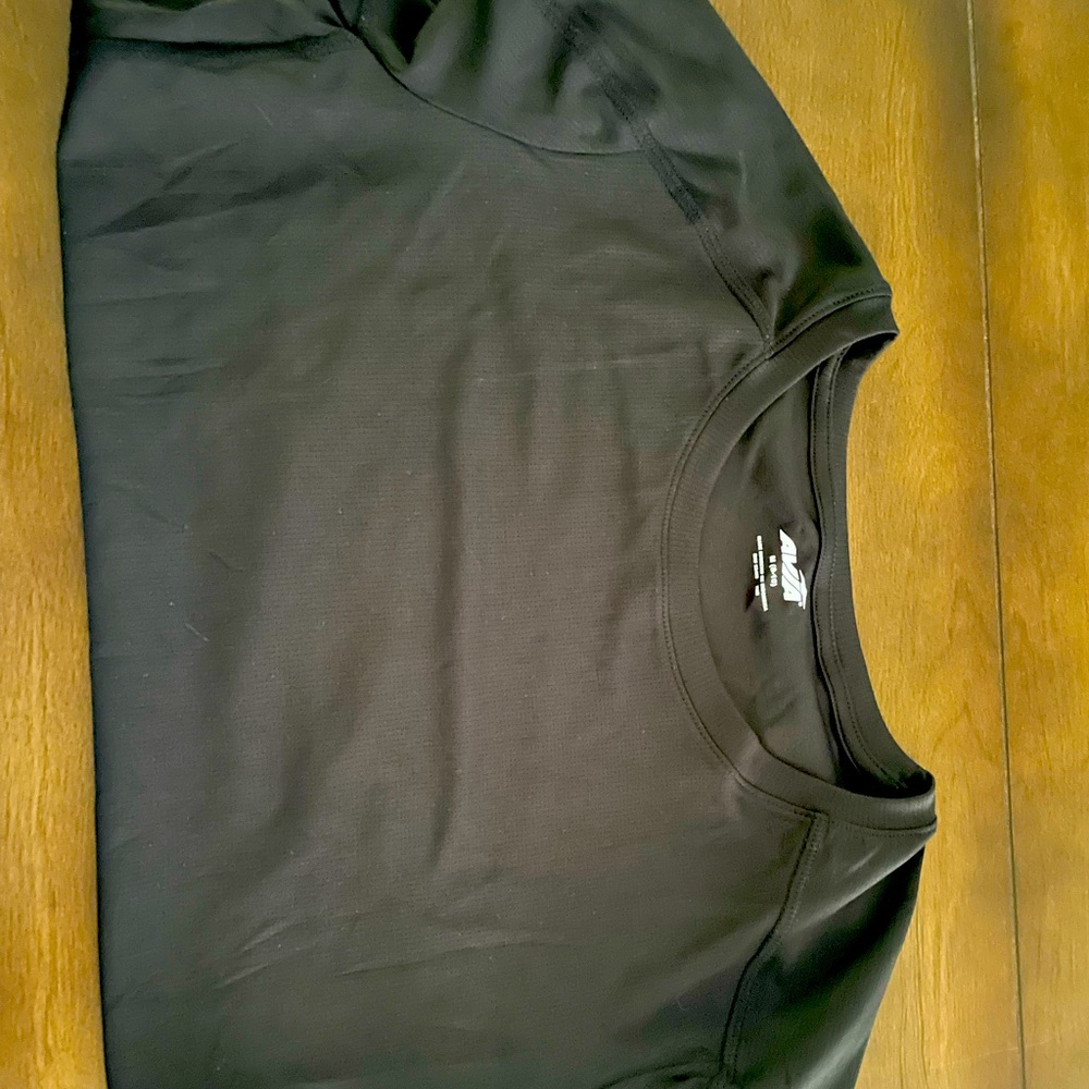 Avia sports shirt